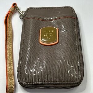 Vintage Guess wallet wristlet Los Angeles 6” x 4” zip around EUC brown